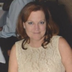 Janet Lyons Headshot